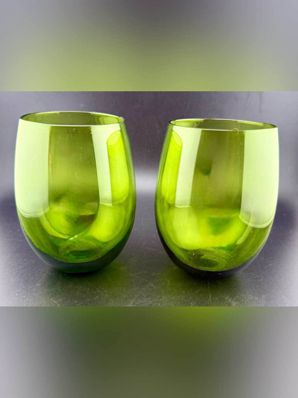 2 green stemless wine glasses. 14oz